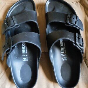 Birkenstock Men's 9 Arizona Essentials EVA Sandals Ultra Lightweight - Black